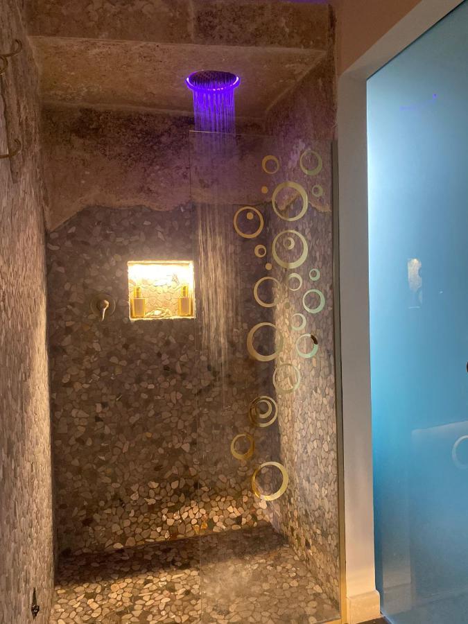 Love Space Sensory Spa & Relax Suite Santa Maria delle Mole Exteriör bild