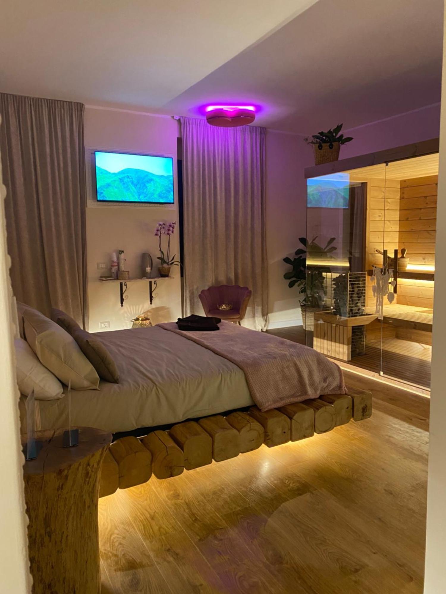 Love Space Sensory Spa & Relax Suite Santa Maria delle Mole Exteriör bild